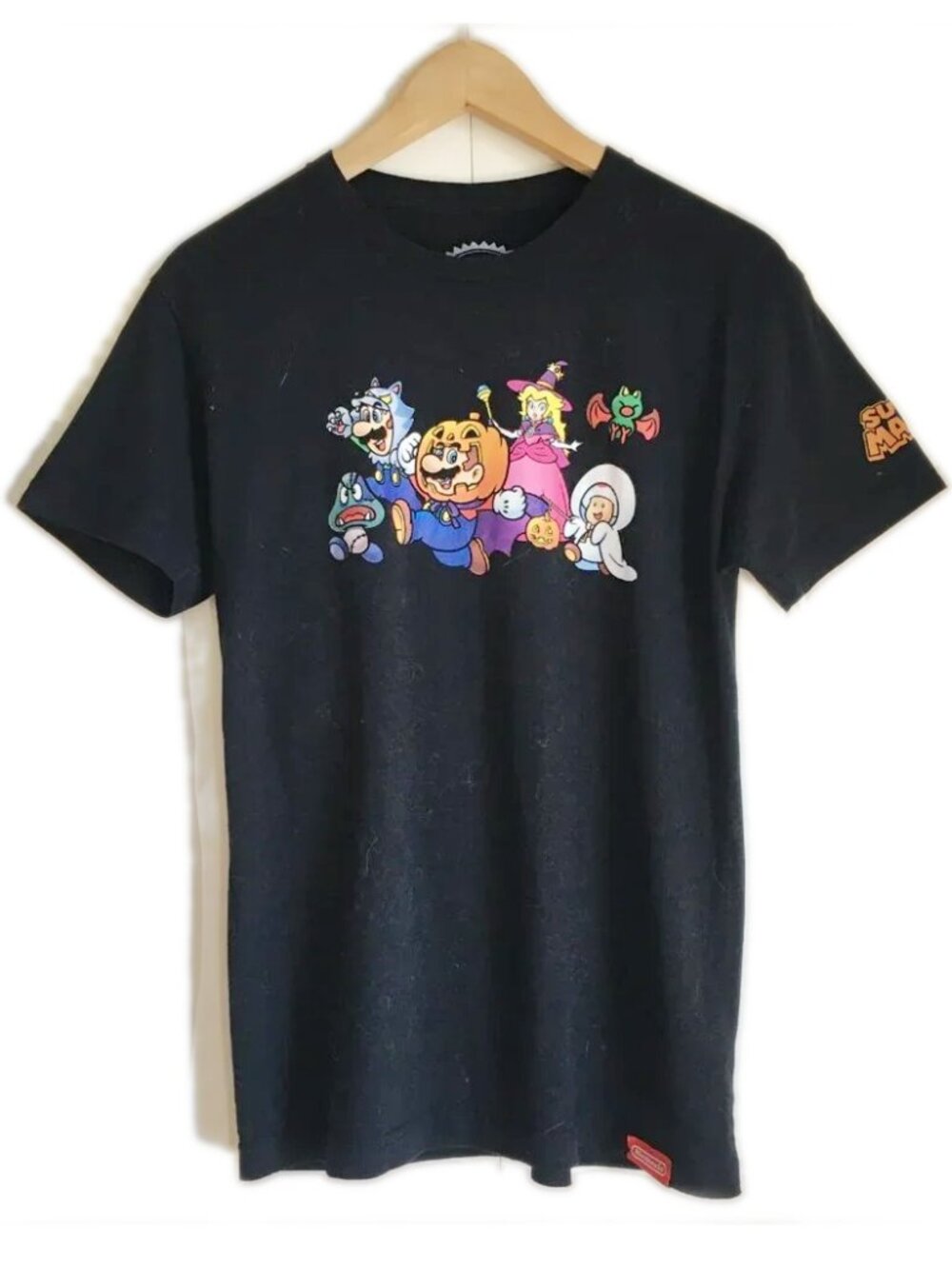 Official Nintendo New York Halloween Super Mario Graphic T-Shirt Small Black